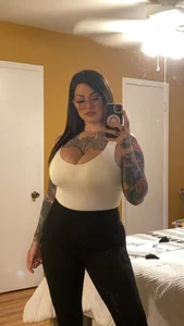 TexasTattooedHouseWife Public Pic