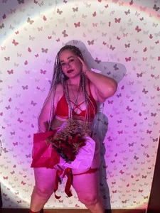 kristenhill1 Valentine Pic 3