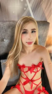 BELLA HOT 😈
