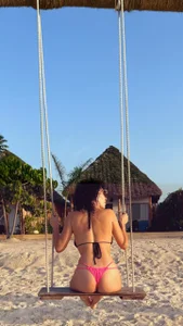 ChloeXSecret Public Pic 6