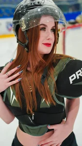 DanaDrake 🏒🏒🏒 Bilde 6