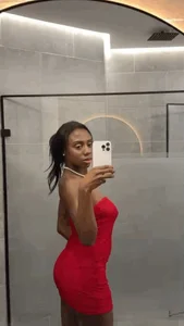 Zoe_Ravenn Public Foto