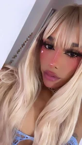 sabrinamossii Your blonde girl Εικόνα 2