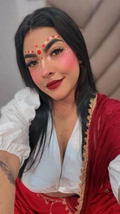 lakshmiraniiiのred and whiteの 4枚の写真