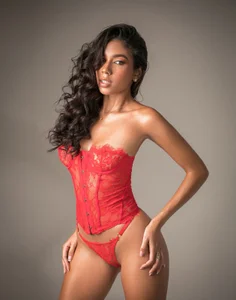 EllaSanz_ Know me better😋 Pic 5