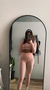 RachelWeisz_ 💛 Pic 8