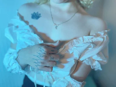 _Velvet_peach_ BLUE VIBE Pic 7