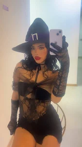 Giovanna_oliveira Happy Halloween🎃 Pic 2