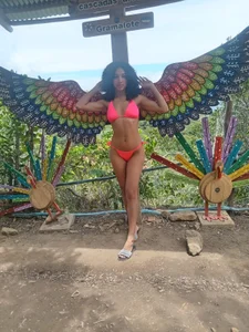 CurlyBitch's photo