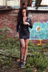 Misses-CougarYour Queen图片 6