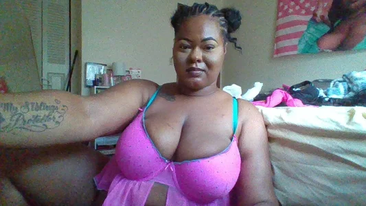 TharealBunn Basic cutie Pic 3