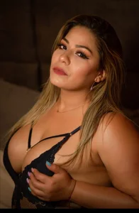 isabella_horney_ me 🍑💜 Poză 2