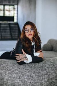 LeaThompson🖤Black & White, Elegant Lea🤍图片 8