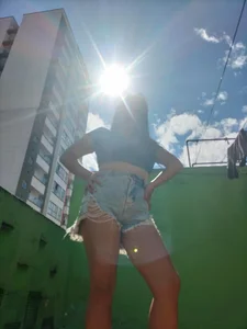 NikkieMilky Sunbath টি ছবি