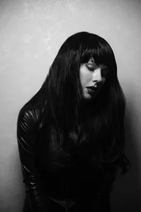 NiamhSatie: portraits ( 2 фото)