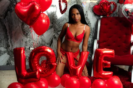 EnyelDavies Public 사진 2