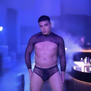 Uriel_Ray_ Public Bilde 6