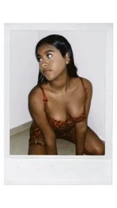 Public de Melaniaa_Roussee  2 photos