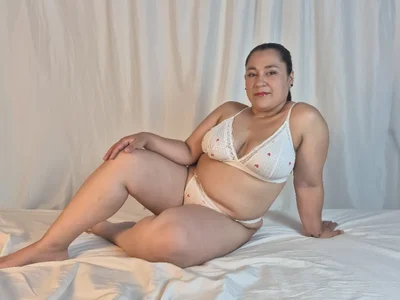 Reina_Mia1: Public ( 2 фото)