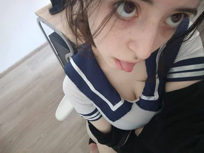 Casey_Sparkle Public Pic 4