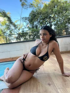 Public od TianaMoon  9 snímek