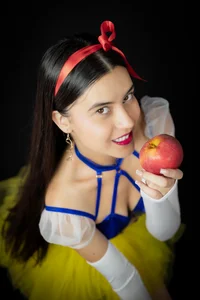 CataSky__What if you let yourself be tempted by me... and not by the apple? 🔥🍎❤️‍🔥图片