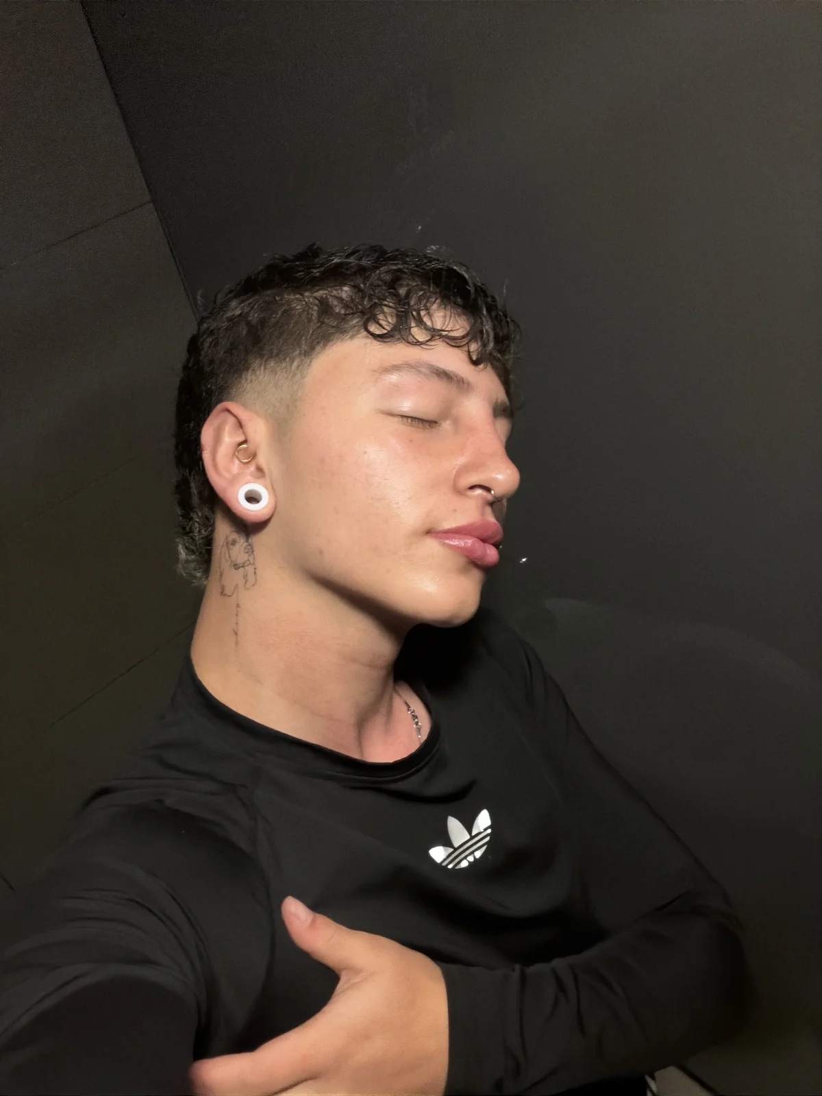 Foto em tendência de ARON_LUXX 1465