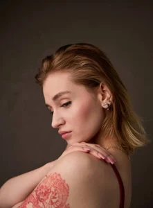DelanaHenter Me and my wonderful photoshoot Pic 2