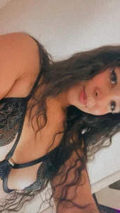 Lulu_Mei_ More of me! صورة واحدة|Lulu_Mei_ More of me! صورتان|Lulu_Mei_ More of me!  صور|Lulu_Mei_ More of me!  صورة