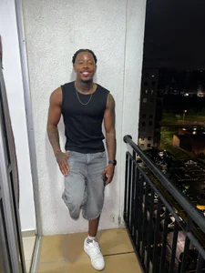 CHEVI_BROWN20CM Sexy Latin Ebonny Man Immagine  2