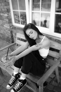 MollyRufous Public Pic 2