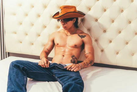 toji_luxxer Cowboy 🔥 Immagine 