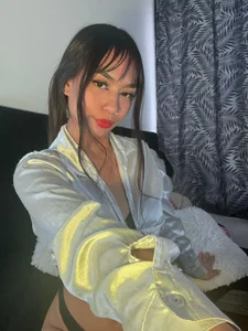 Bella_Stone: Public ( 6 фото)