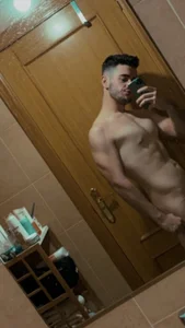 Carl242000 Public Pic