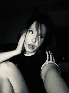 Haya_Harareet Public Pic 5