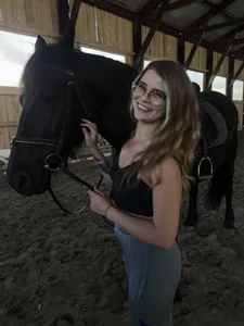 HaleyReedme When I m not here Foto 7