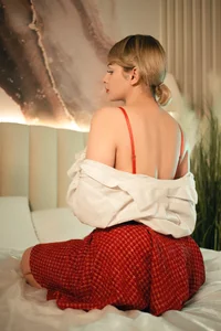 SherriMartinez Can you help me be more open? Pic 6