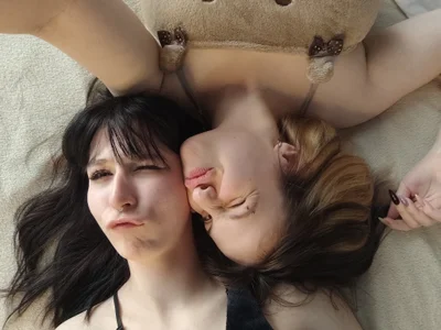 🤎LILLY&TESS🖤 de true_voice  3 Imagens