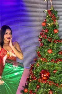 Salome_Duque Hot Christmas Pic