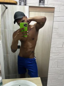 TROYWESLY- New Hình