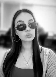 ShaeHeeterlips 👄 Bild 3