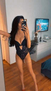 NadineRay Public Foto 6