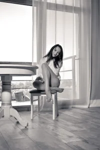 JulieHiL Public Pic 2