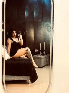 Lilith_nyxx 🕷️follow me and treat yourself to delicious treats Pic 3