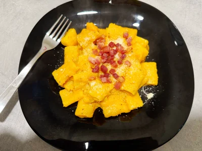 HoneyHaven_ 🐷😋 Immagine  5