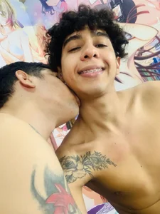 Adventurous_Boys Public Foto