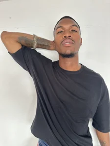 Amir_mikelsen Public Pic 3