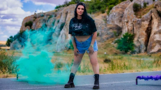 Lauren_Saint Burning Beauty in the Mist 🔥 Pic 2