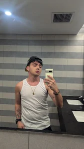 Mathias_LatinBoy Public Pic 6