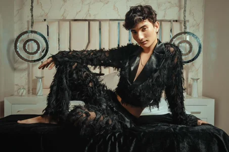 Public od LumierNova  7 snímek